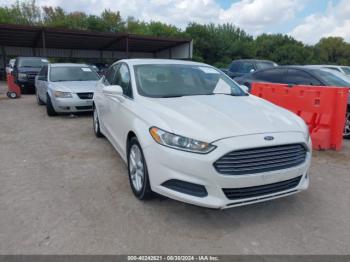  Salvage Ford Fusion