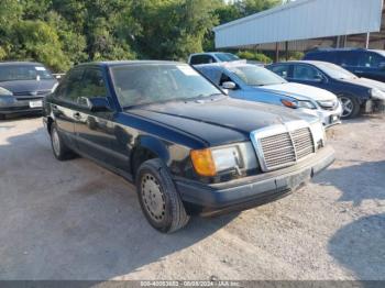  Salvage Mercedes-Benz 300