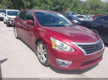  Salvage Nissan Altima