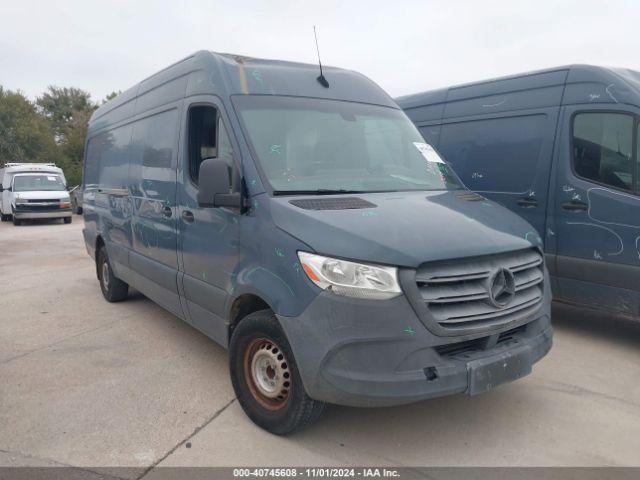  Salvage Mercedes-Benz Sprinter 2500