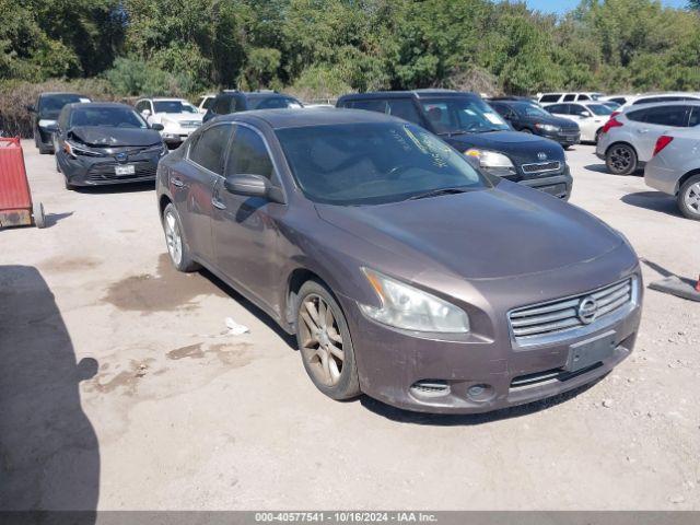  Salvage Nissan Maxima