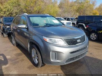  Salvage Kia Sorento