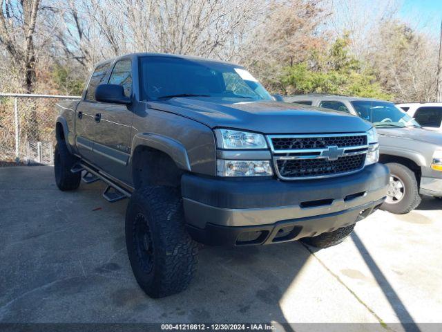  Salvage Chevrolet Silverado 2500