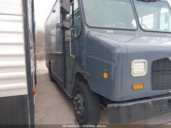  Salvage Freightliner Mt45g