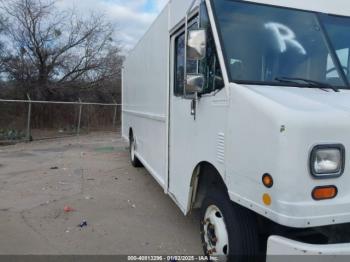  Salvage Freightliner Chassis