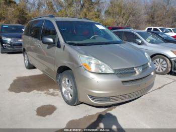  Salvage Toyota Sienna