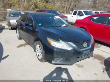  Salvage Nissan Altima