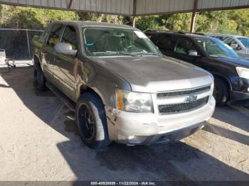  Salvage Chevrolet Avalanche 1500