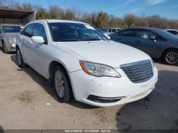  Salvage Chrysler 200