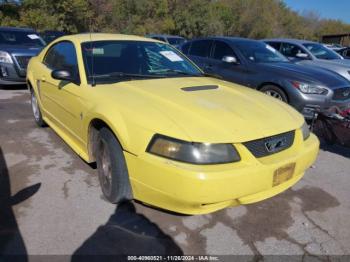  Salvage Ford Mustang