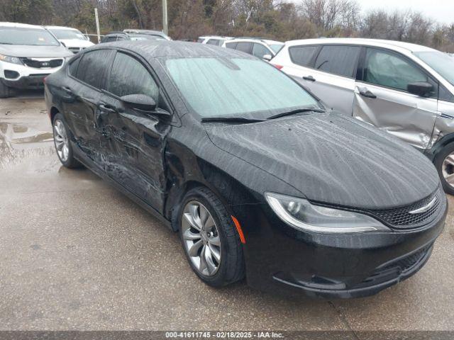  Salvage Chrysler 200