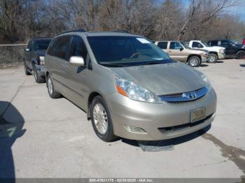  Salvage Toyota Sienna