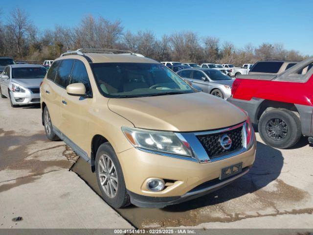  Salvage Nissan Pathfinder