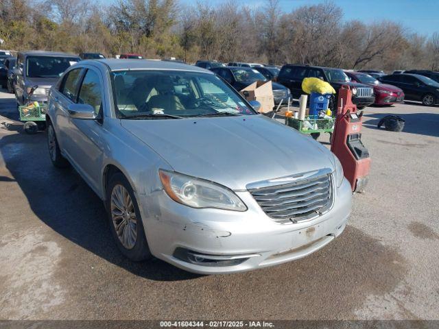  Salvage Chrysler 200