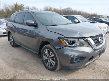  Salvage Nissan Pathfinder