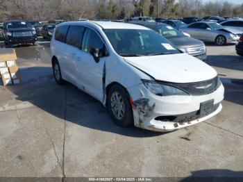  Salvage Chrysler Voyager