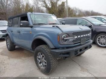  Salvage Ford Bronco