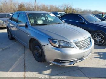  Salvage Chrysler 200