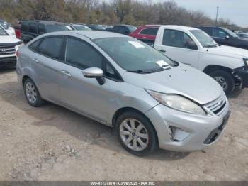  Salvage Ford Fiesta