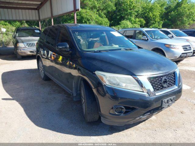  Salvage Nissan Pathfinder