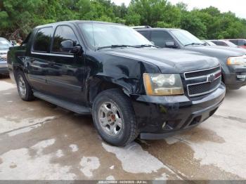  Salvage Chevrolet Avalanche 1500