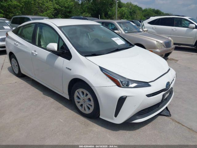  Salvage Toyota Prius
