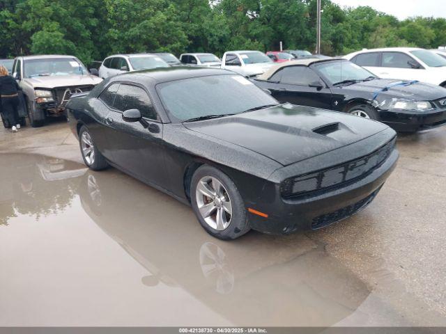  Salvage Dodge Challenger