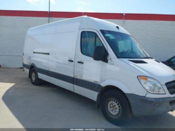  Salvage Mercedes-Benz Sprinter 2500