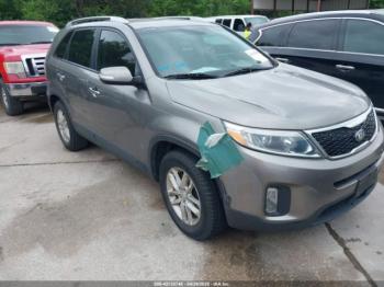  Salvage Kia Sorento