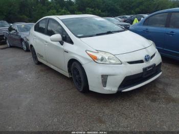  Salvage Toyota Prius
