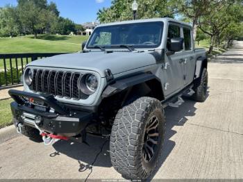  Salvage Jeep Gladiator