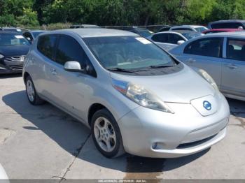  Salvage Nissan LEAF