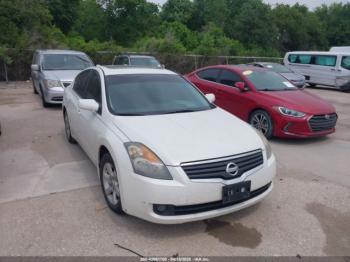  Salvage Nissan Altima