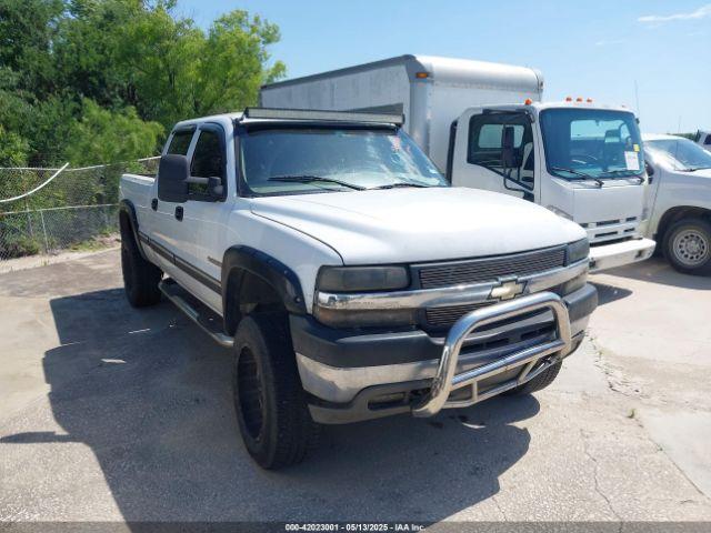  Salvage Chevrolet Silverado 2500