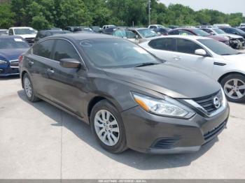  Salvage Nissan Altima