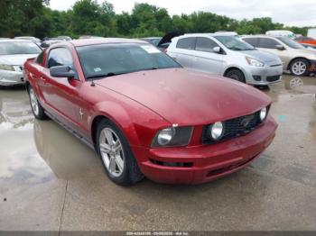  Salvage Ford Mustang