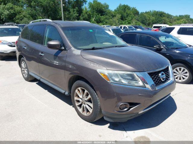  Salvage Nissan Pathfinder