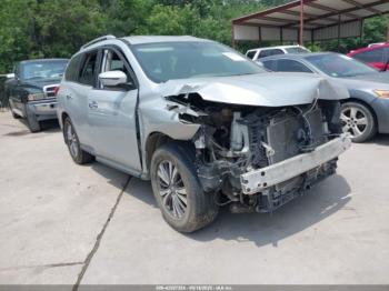  Salvage Nissan Pathfinder