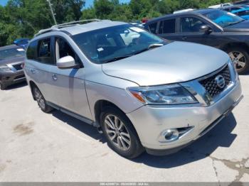  Salvage Nissan Pathfinder