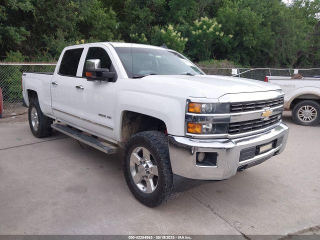  Salvage Chevrolet Silverado 2500