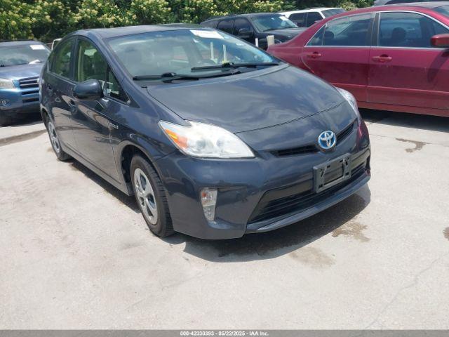  Salvage Toyota Prius