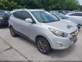  Salvage Hyundai TUCSON
