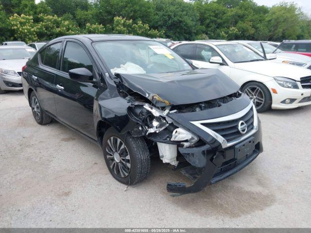  Salvage Nissan Versa