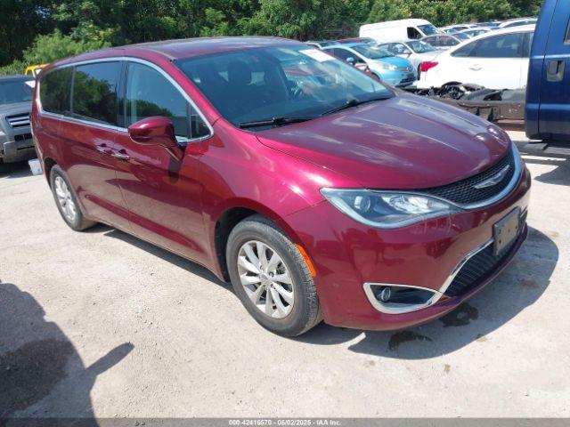  Salvage Chrysler Pacifica