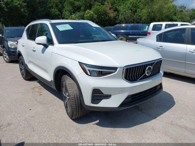  Salvage Volvo XC40