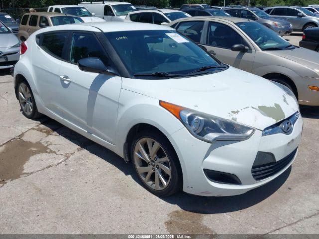  Salvage Hyundai VELOSTER