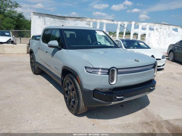  Salvage Rivian R1T