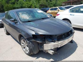  Salvage Chrysler 200