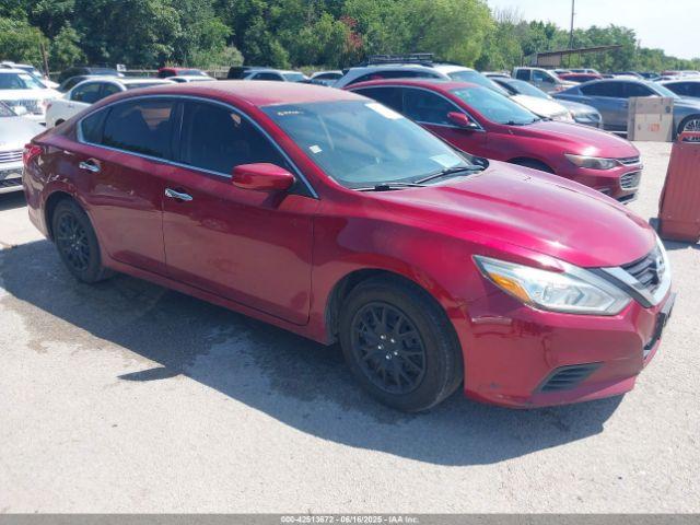 Salvage Nissan Altima