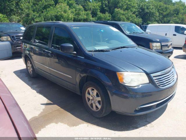  Salvage Chrysler Town & Country